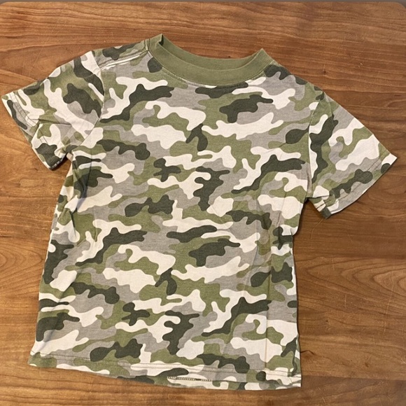 Camouflage t-shirt - Picture 1 of 2